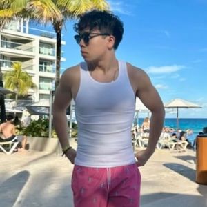 Meet your Posher, Colin